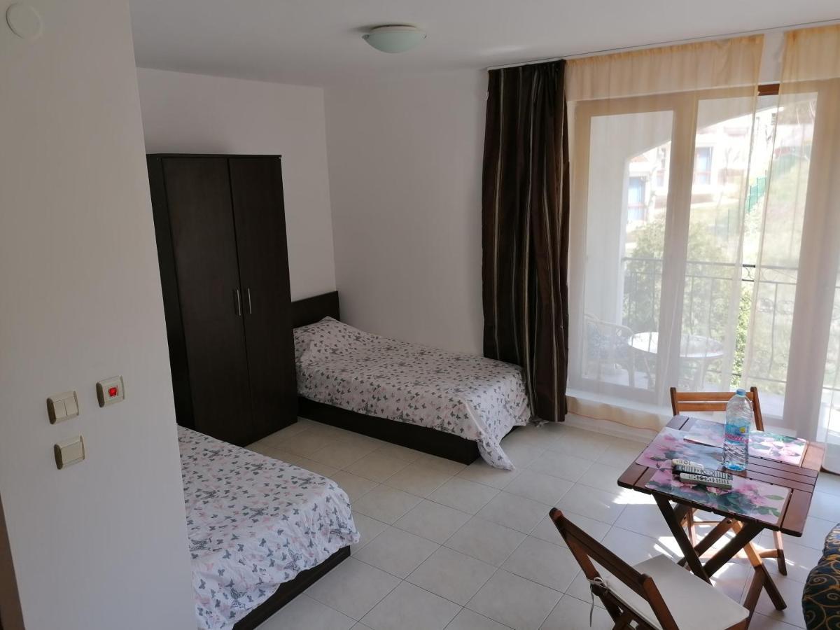 Triumph Holiday Village Sveti Vlas Exterior foto