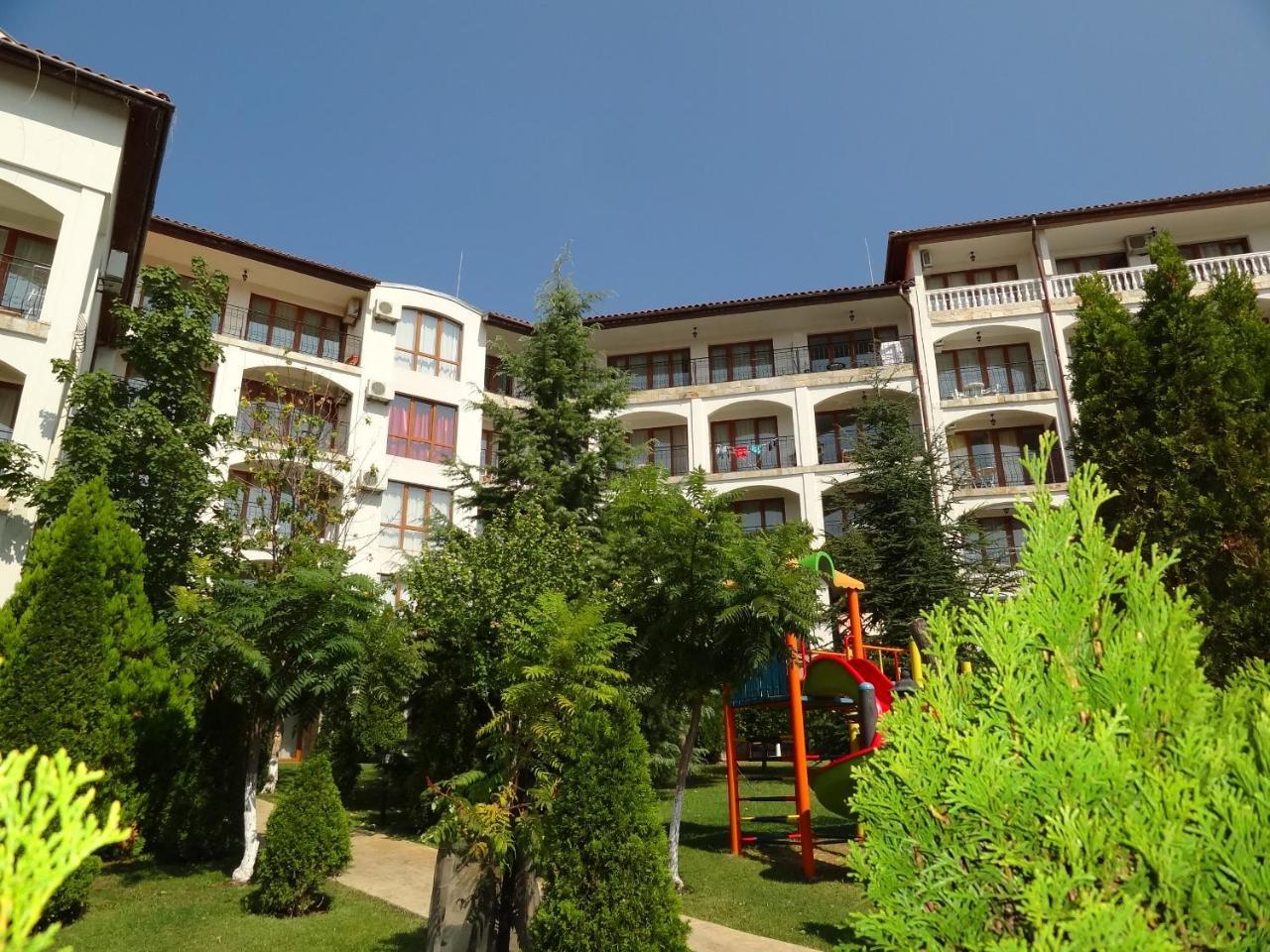 Triumph Holiday Village Sveti Vlas Exterior foto